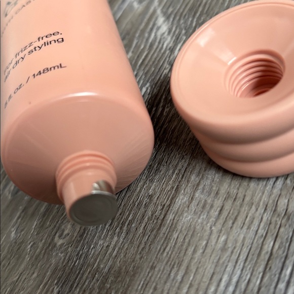 Kitsch Air Dry Cream - Picture 3 of 4